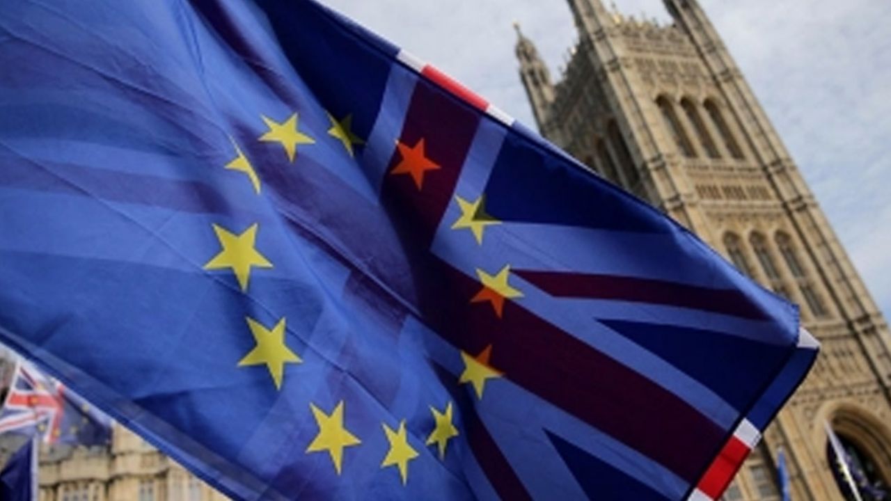 Unión Europea y Reino Unido pactan acuerdo comercial post-Brexit