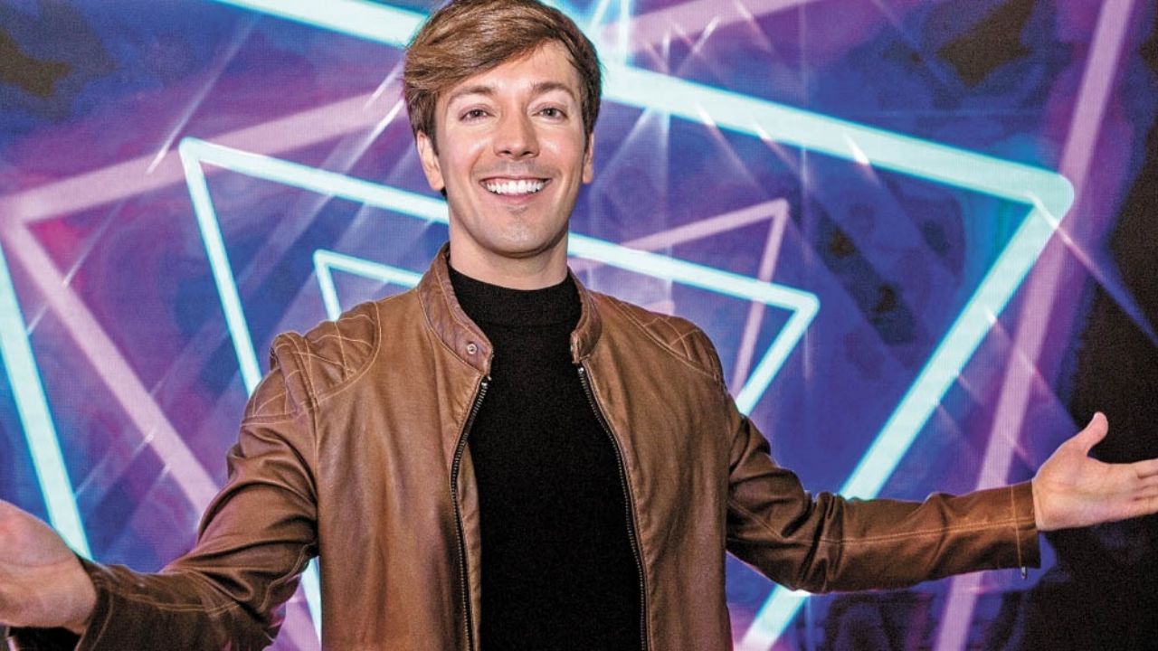 ¿Despedido? Roger González presenta a su posible reemplazo en ‘Todos Quieren Fama’