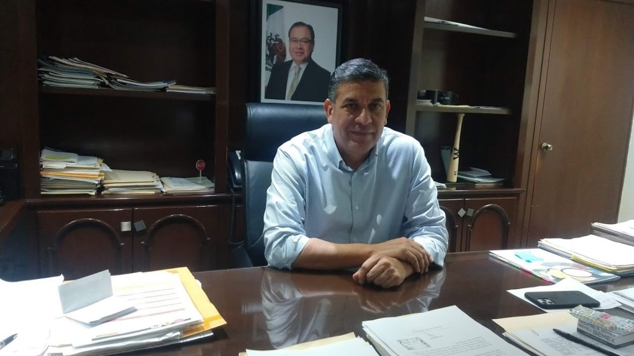 Secretario de Desarrollo Urbano en Ciudad Obregón firma preregistro para contender por la alcaldía