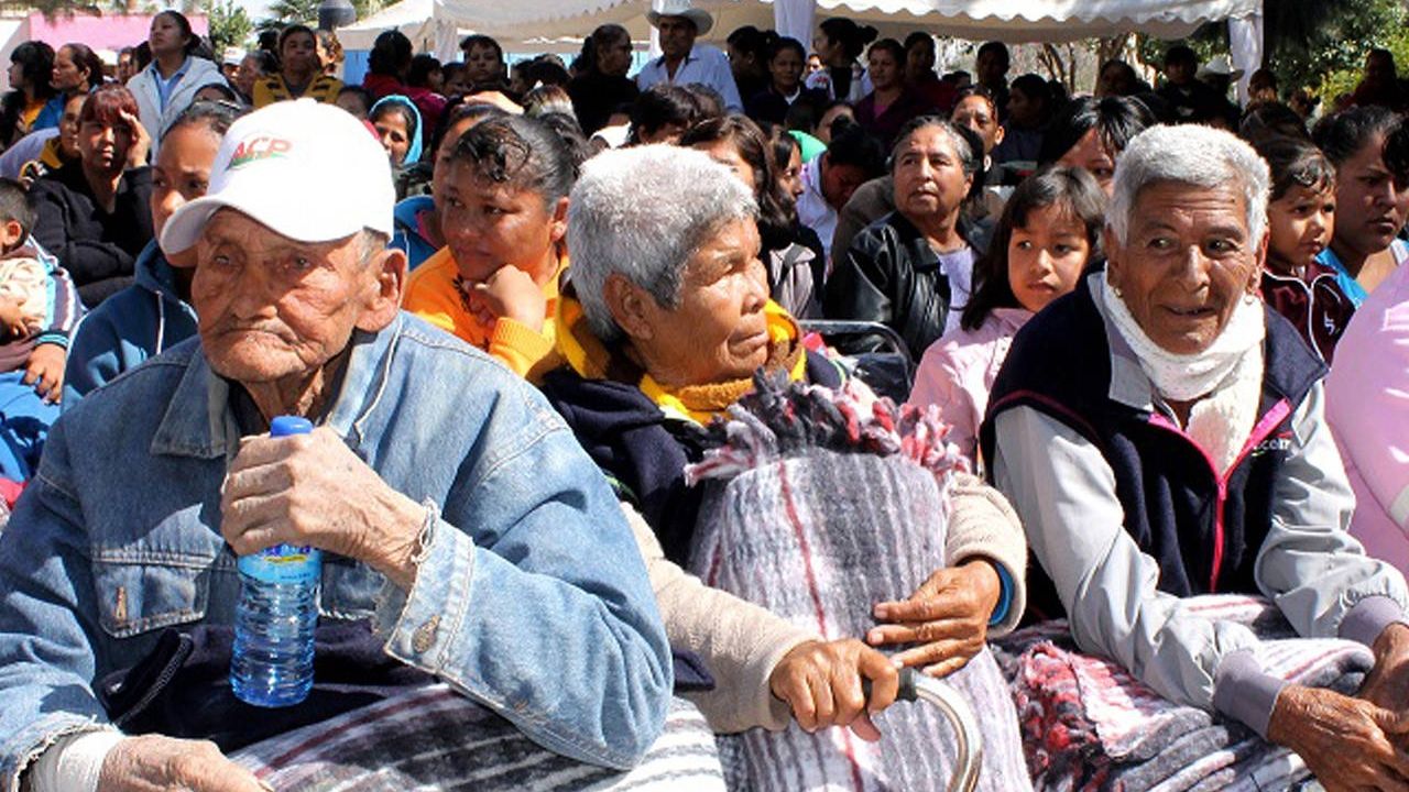 AMLO adelantará dos bimestres del apoyo a adultos mayores por las elecciones