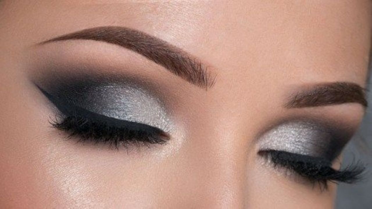 ¡Completa tu ‘outfit’! El ‘smokey eye’ será el maquillaje de ojos que le faltaba a tu estilo