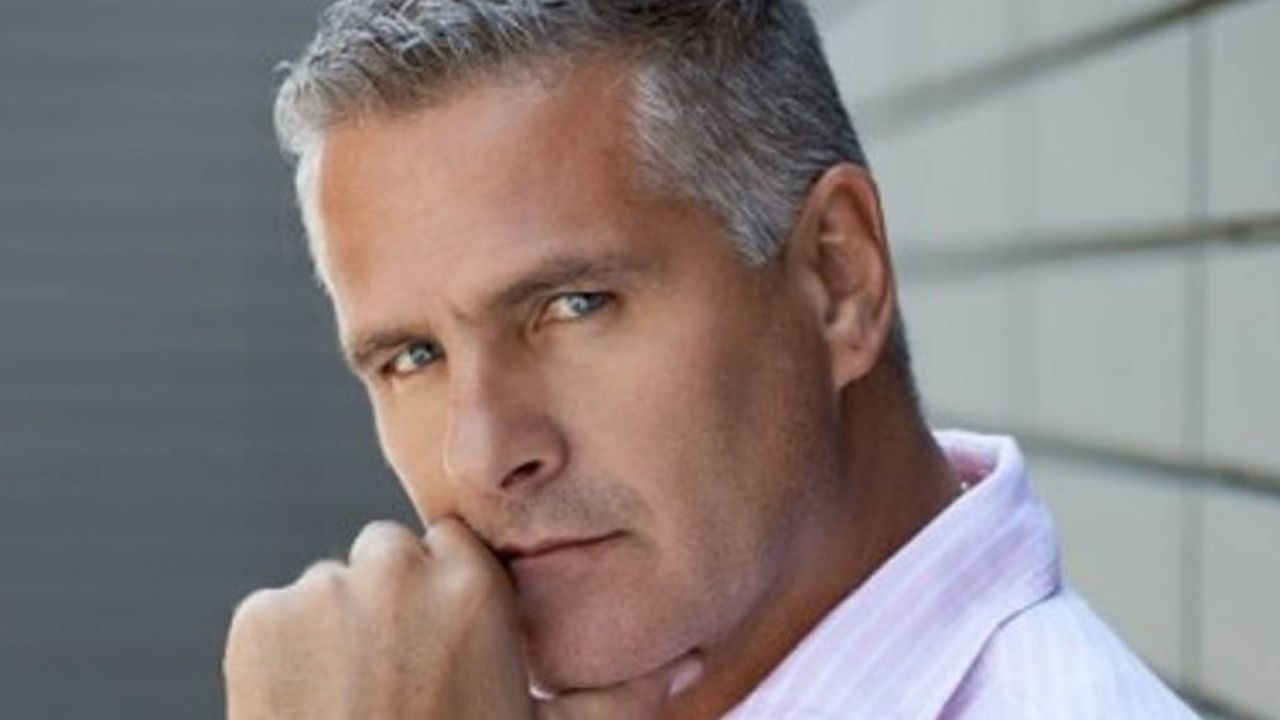 Héctor Soberón es diagnósticado con cáncer y hace trágica confesión en Ventaneando