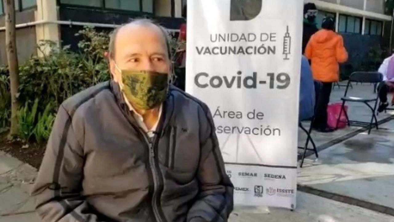 ¿Quién fue el primer adulto mayor en recibir la vacuna del Covid-19?