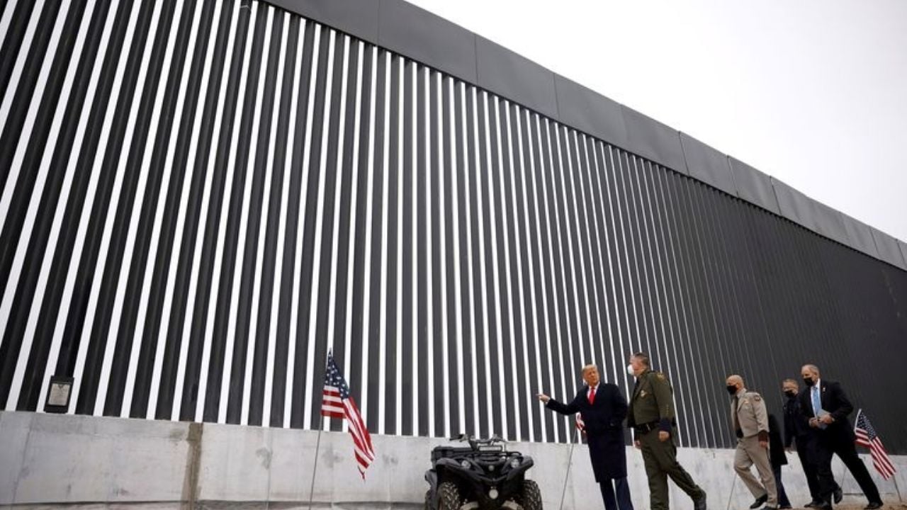 Acusan a Joe Biden de “romper la Ley” por no seguir la construcción del “muro de Trump”