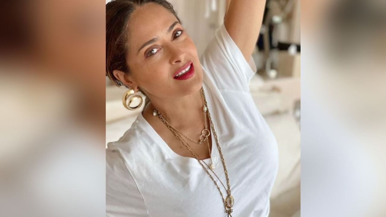 Salma Hayek paraliza Instagram al dejar ver su primaveral atuendo en estas FOTOS