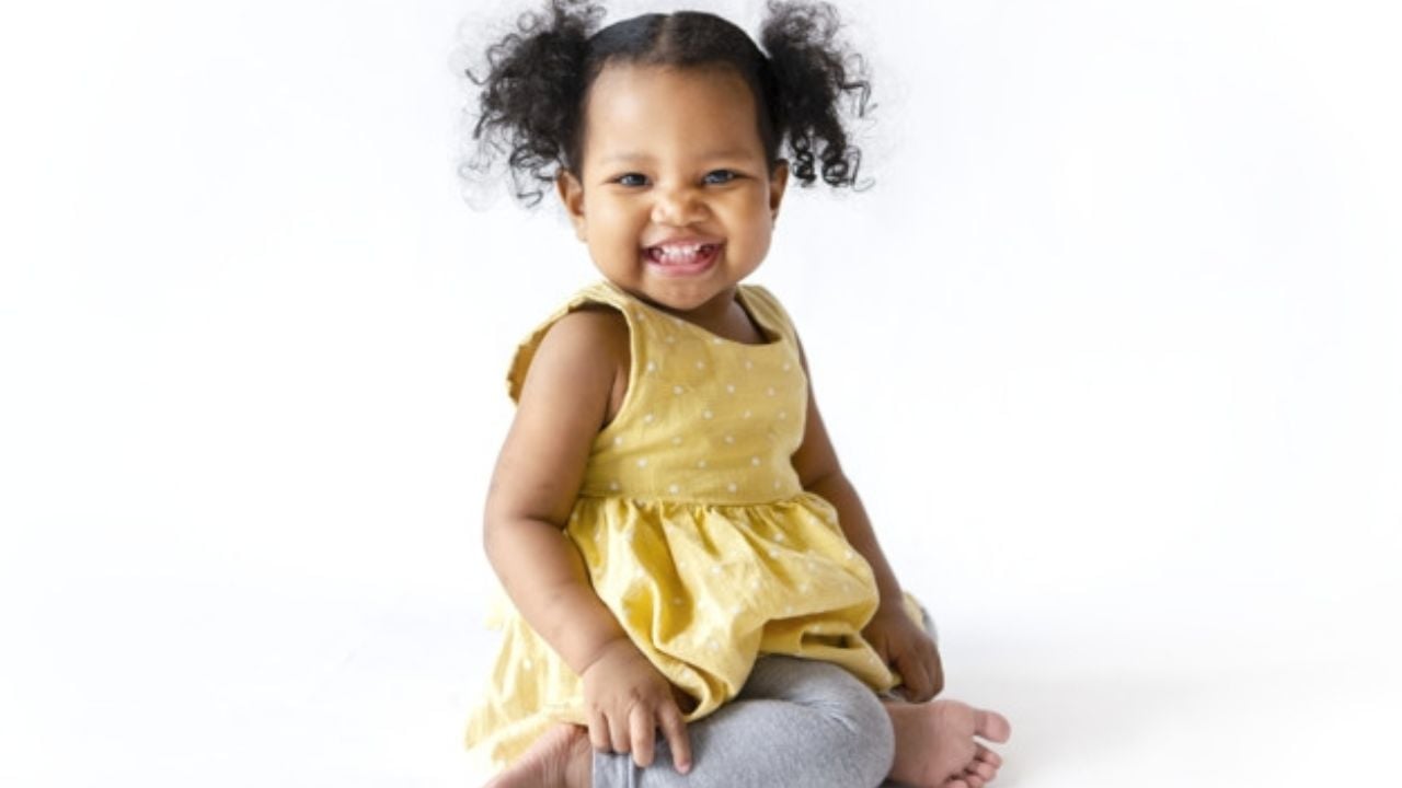 Haz que se vea fabulosa con estas ideas de peinados para bebés con cabello corto