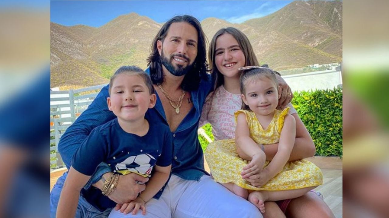 Poncho De Nigris y su familia