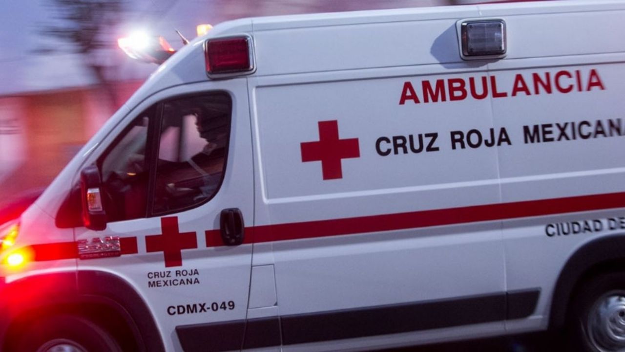 Paramédicos llegan al sitio