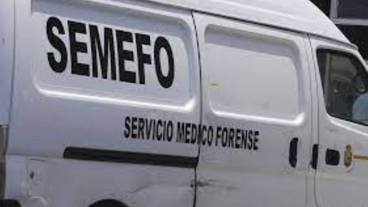 Semefo llega al sitio del crimen