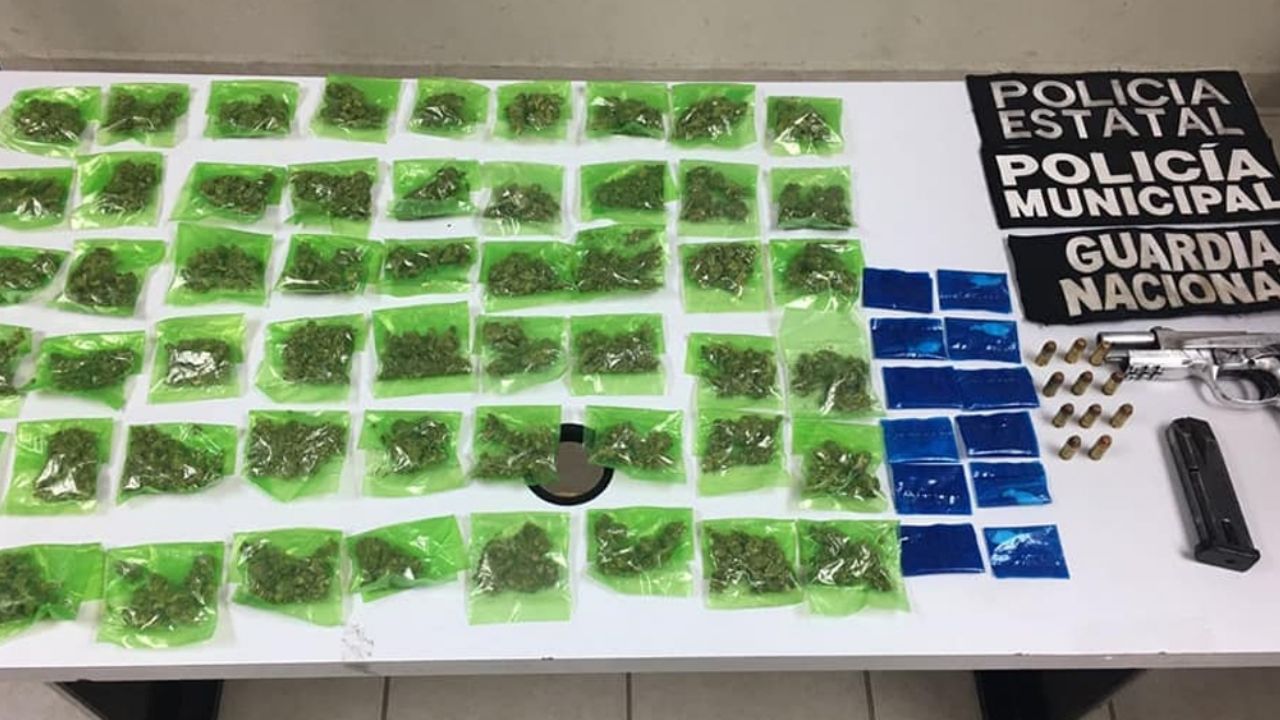 Arrestan a sujeto armado al norte de Sonora; le incautan 54 dosis marihuana y 12 de cocaína