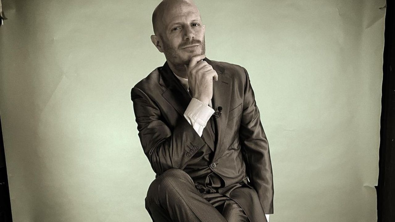 Facundo afirma que actores de Televisa y más famosos venden su apoyo a candidatos