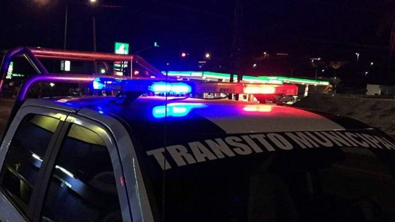 Autoridades llegan al sitio del crimen