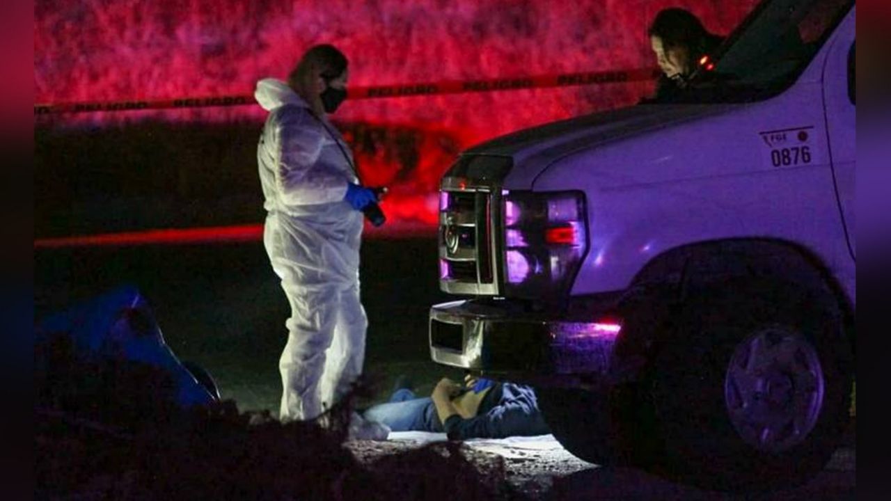 Semefo acude a la escena del crimen