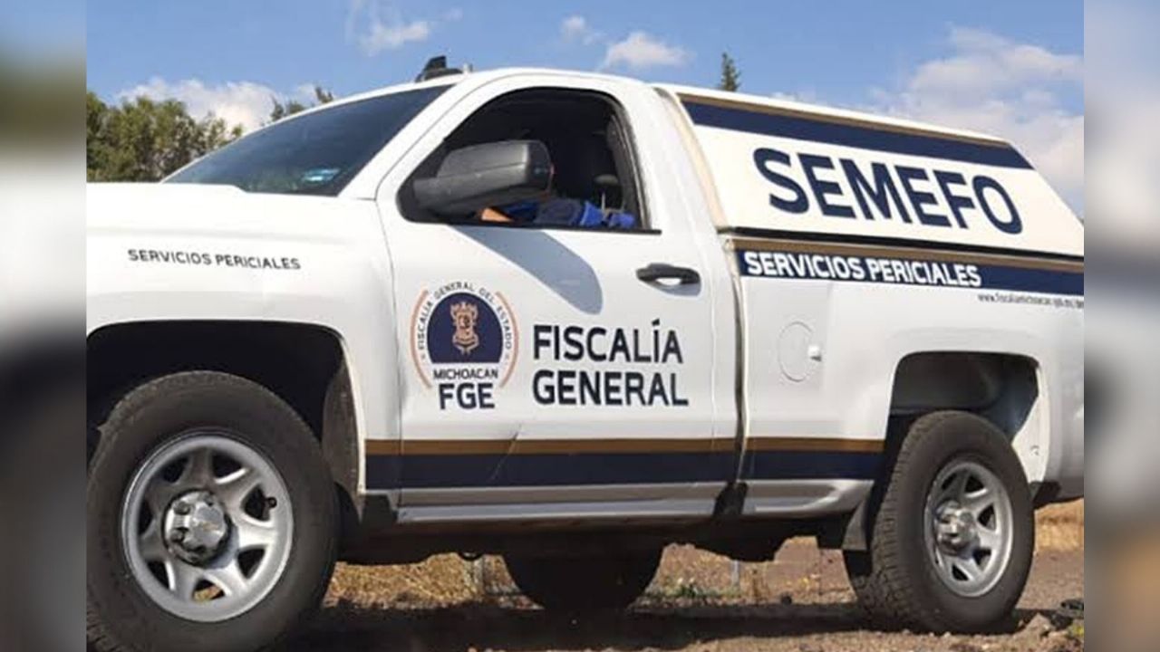 Autoridades llegan al sitio del crimen