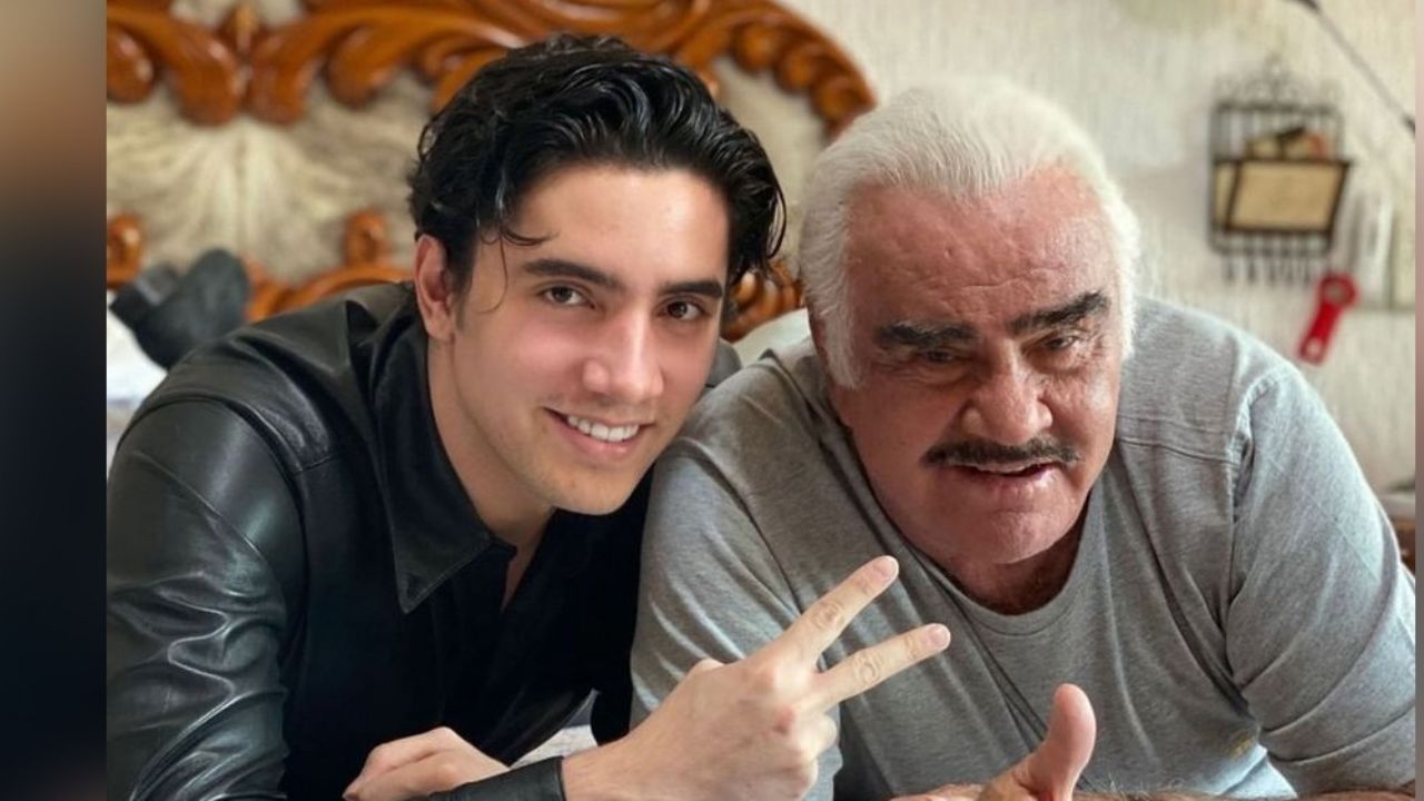 Alex Fernández habla de su pelea con Televisa por serie de Vicente Fernández