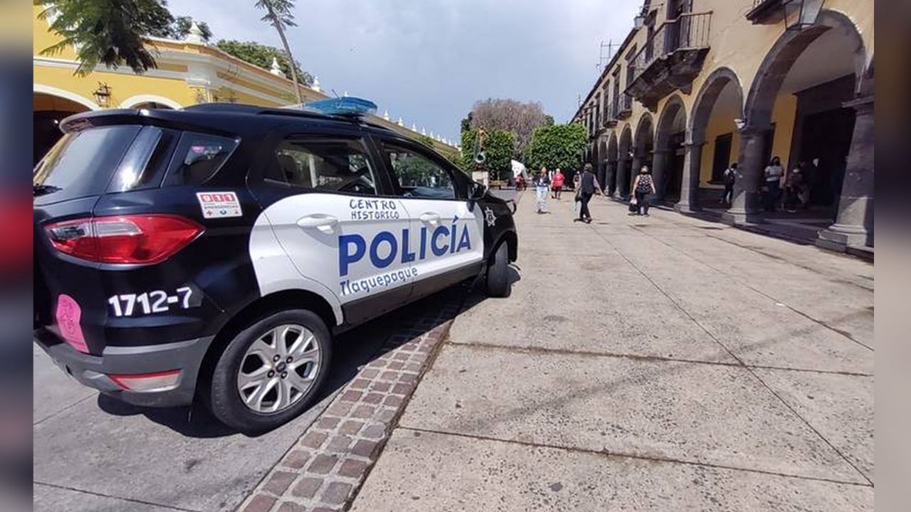 Autoridades acuden a la escena del crimen