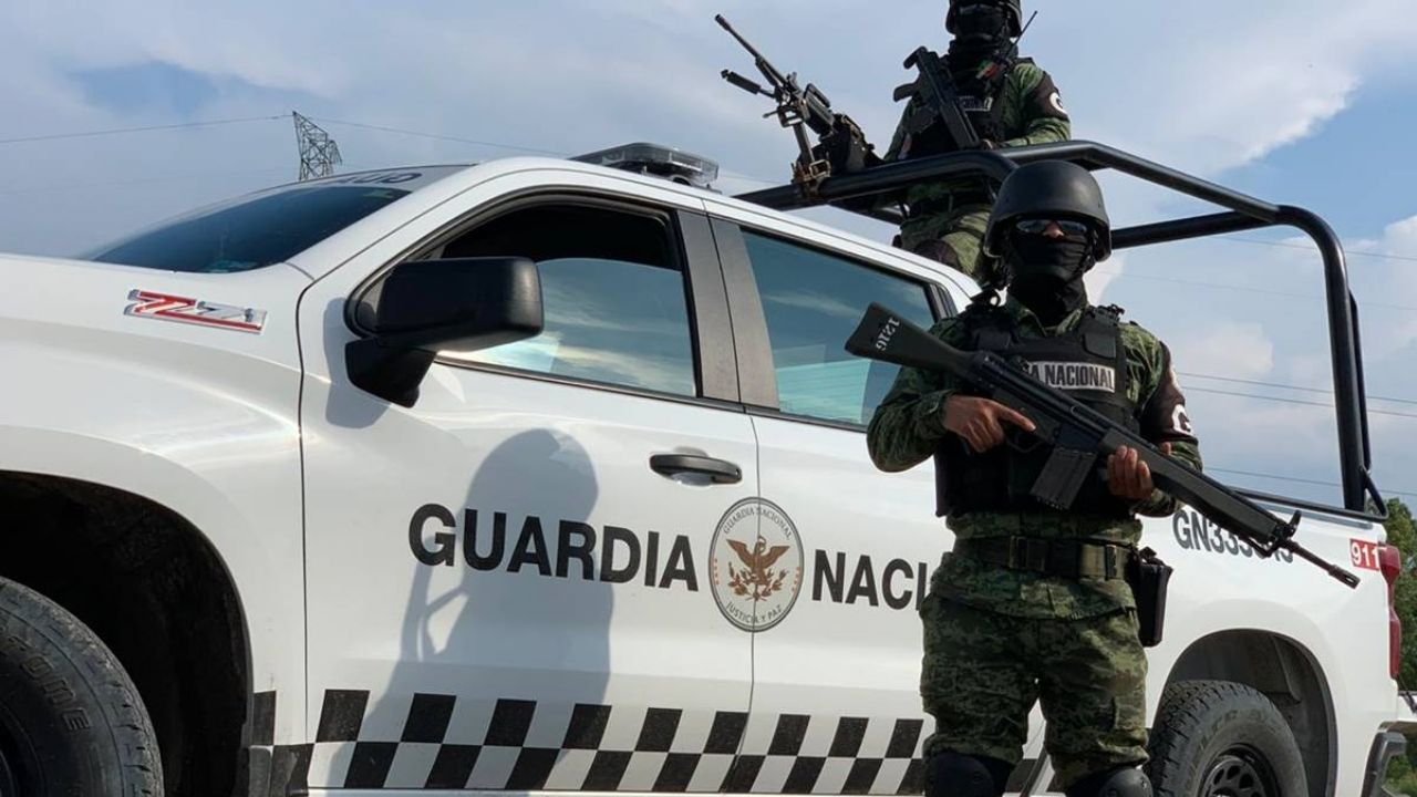 Autoridades acuden al sitio del crimen