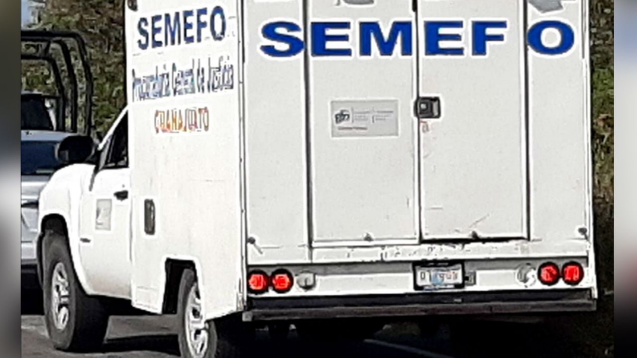 Semefo llega al sitio del crimen