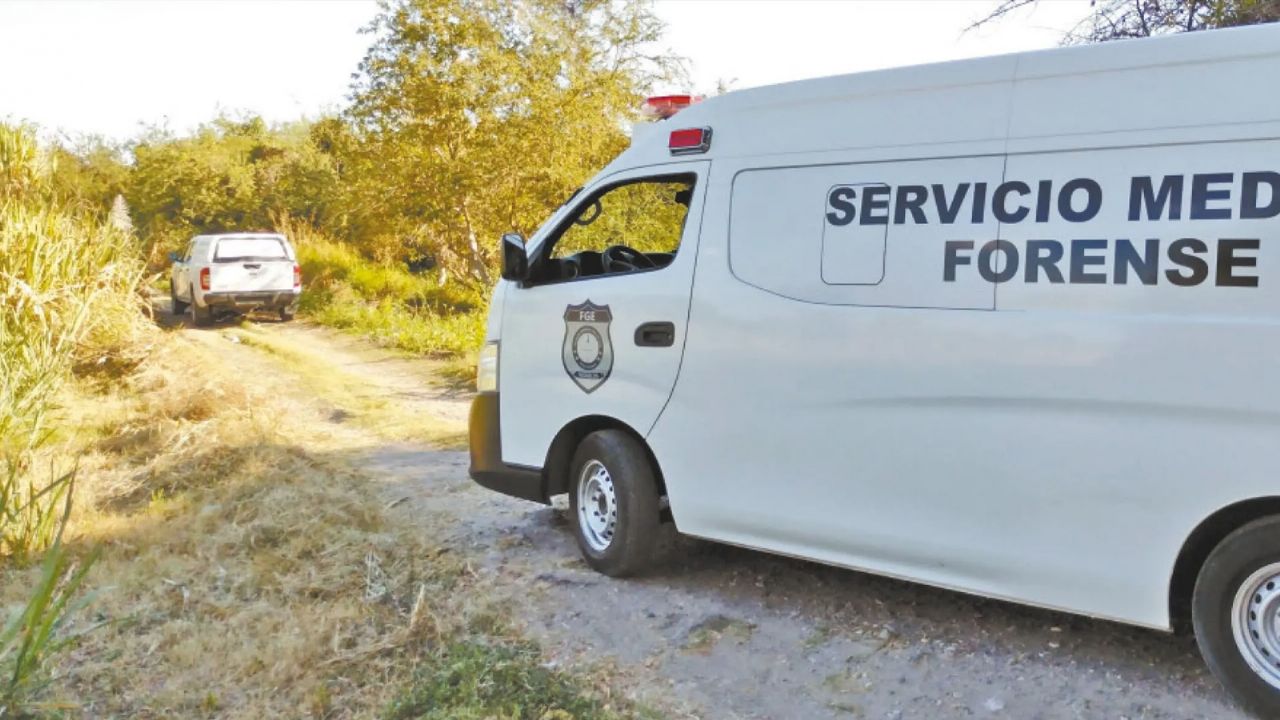 Semefo trabaja en la escena del crimen