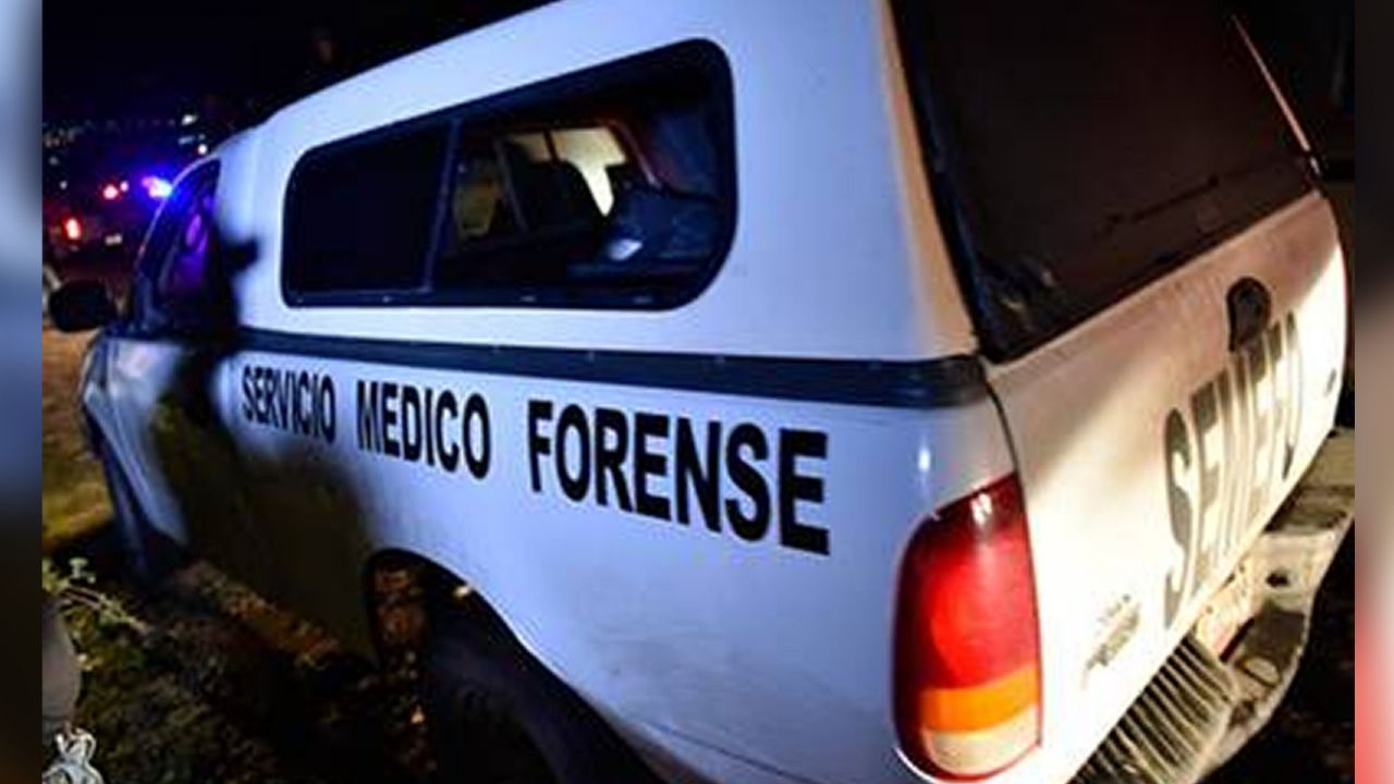 Semefo llega al sitio del crimen