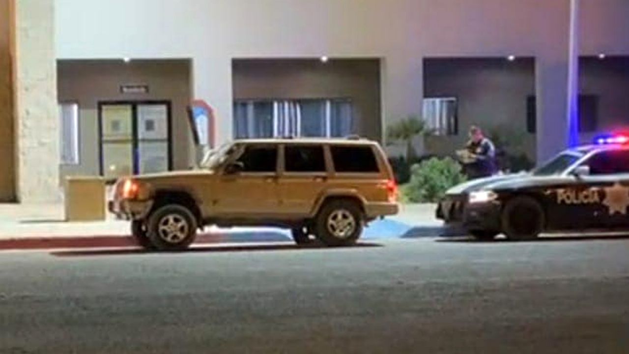 Sicarios balean camioneta en San Luis Río Colorado; hay dos heridos, uno de gravedad