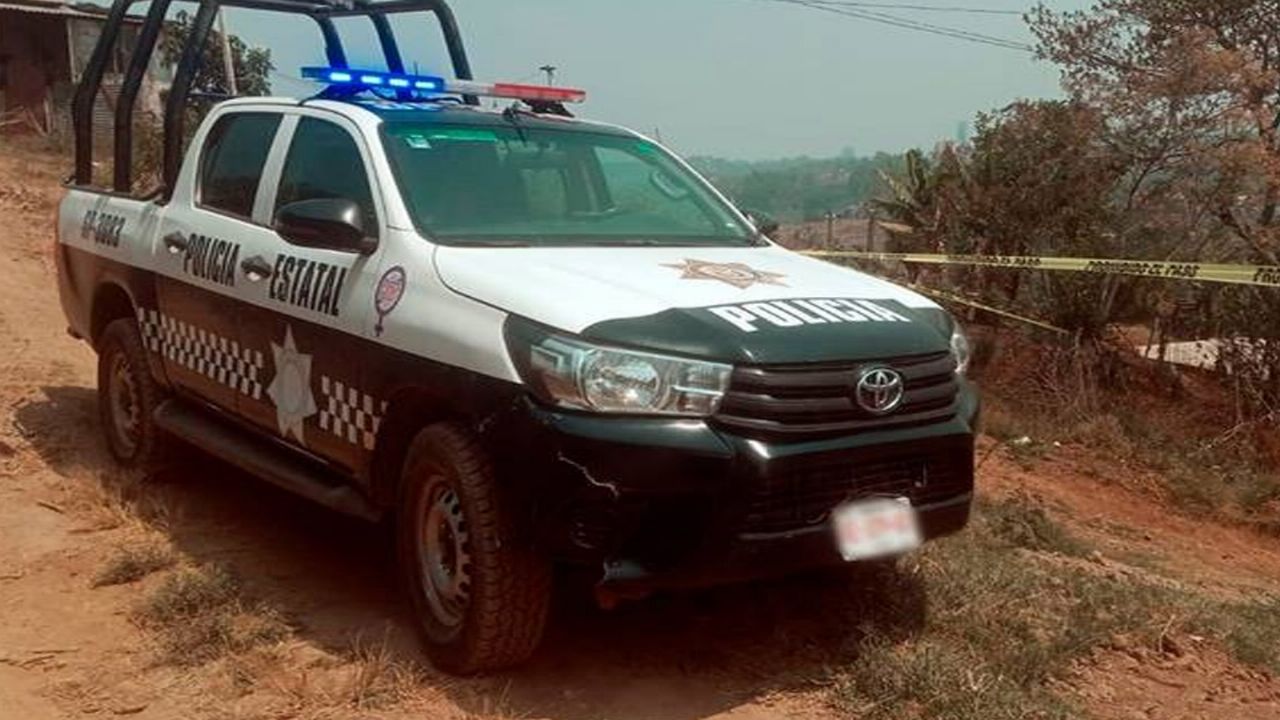 Autoridades llegan al sitio del crimen