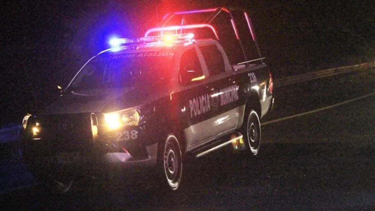 Autoridades llegan a la zona del crimen