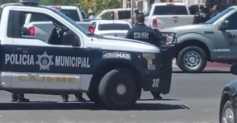 Autoridades en el centro de Ciudad Obregón