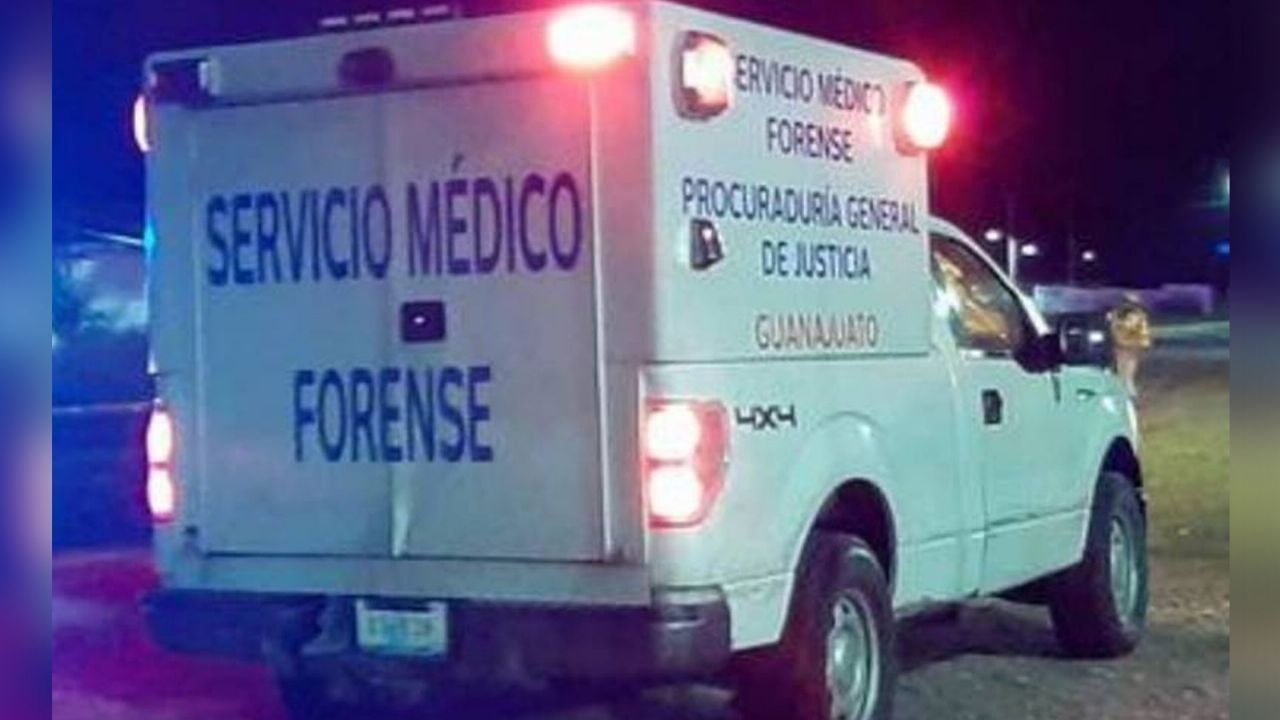 Forenses acuden al sito del crimen