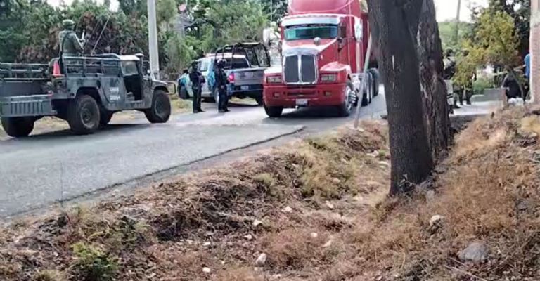 Asesinan a dos hombres dentro de taller
