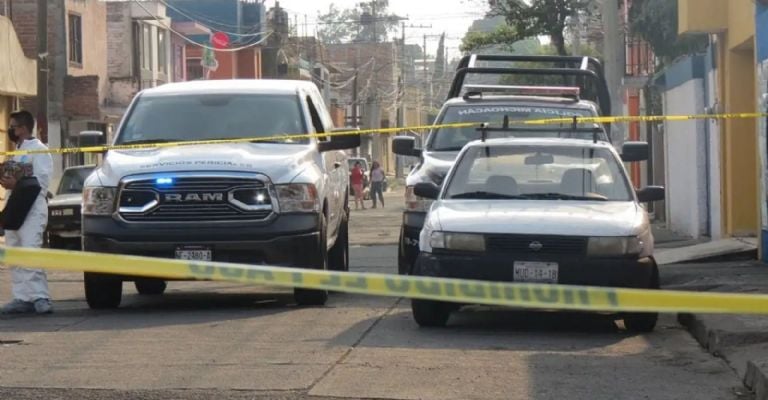 Asesinan a dos dentro de un consultorio