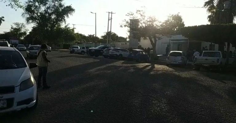 Llega persona lesionada a clínica del IMSS en Cócorit