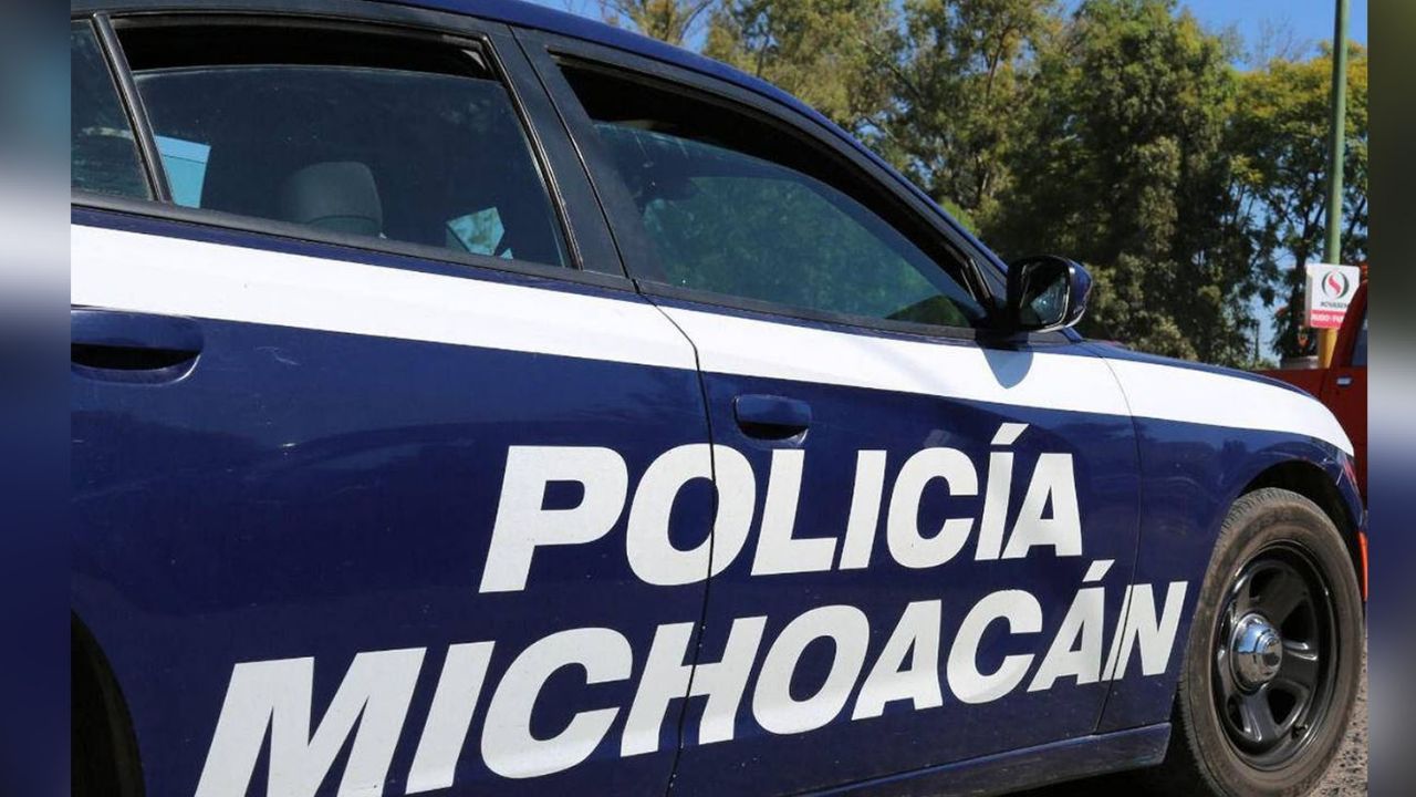 Autoridades llegan al sitio del crimen