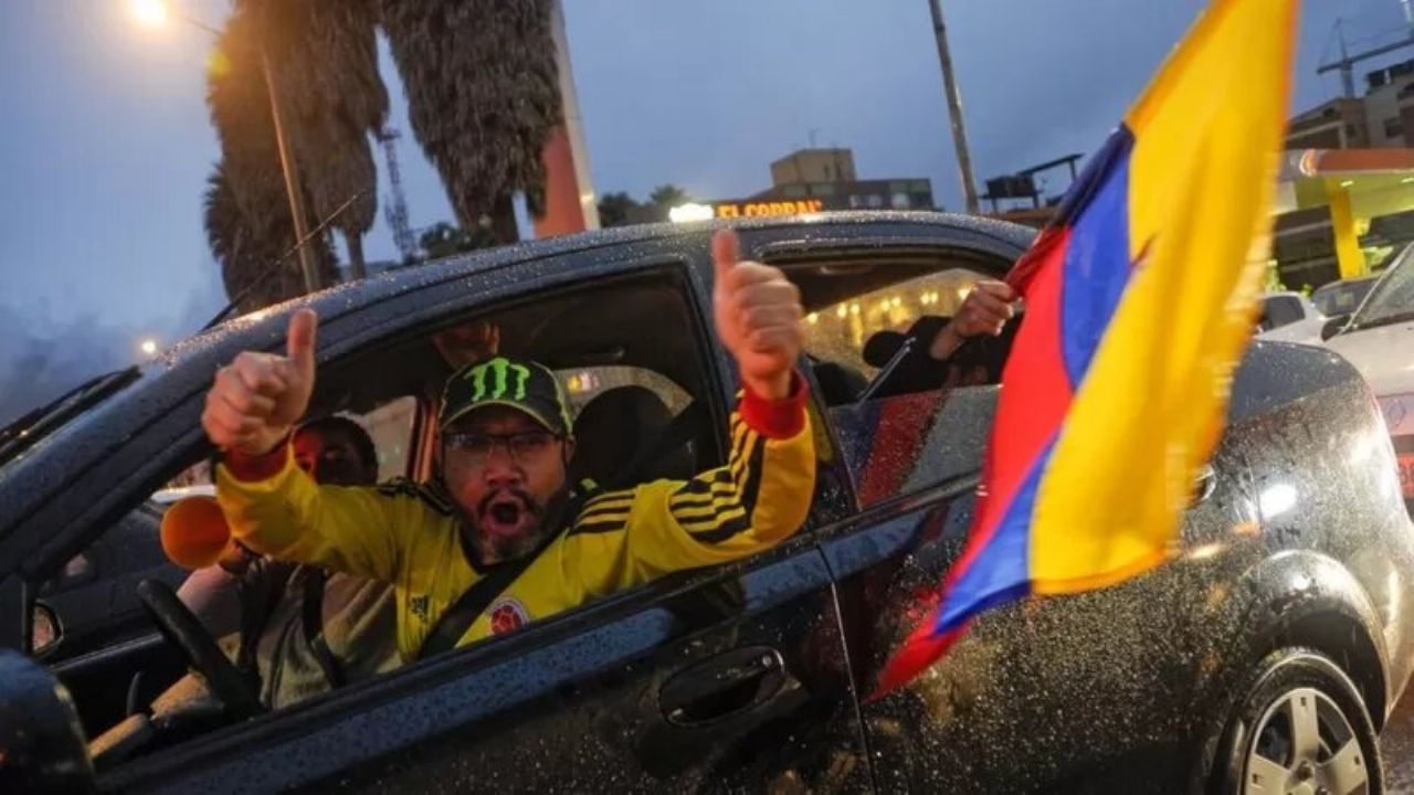 VIDEO: Colombianos salen a las calles a celebrar el triunfo de Gustavo Petro