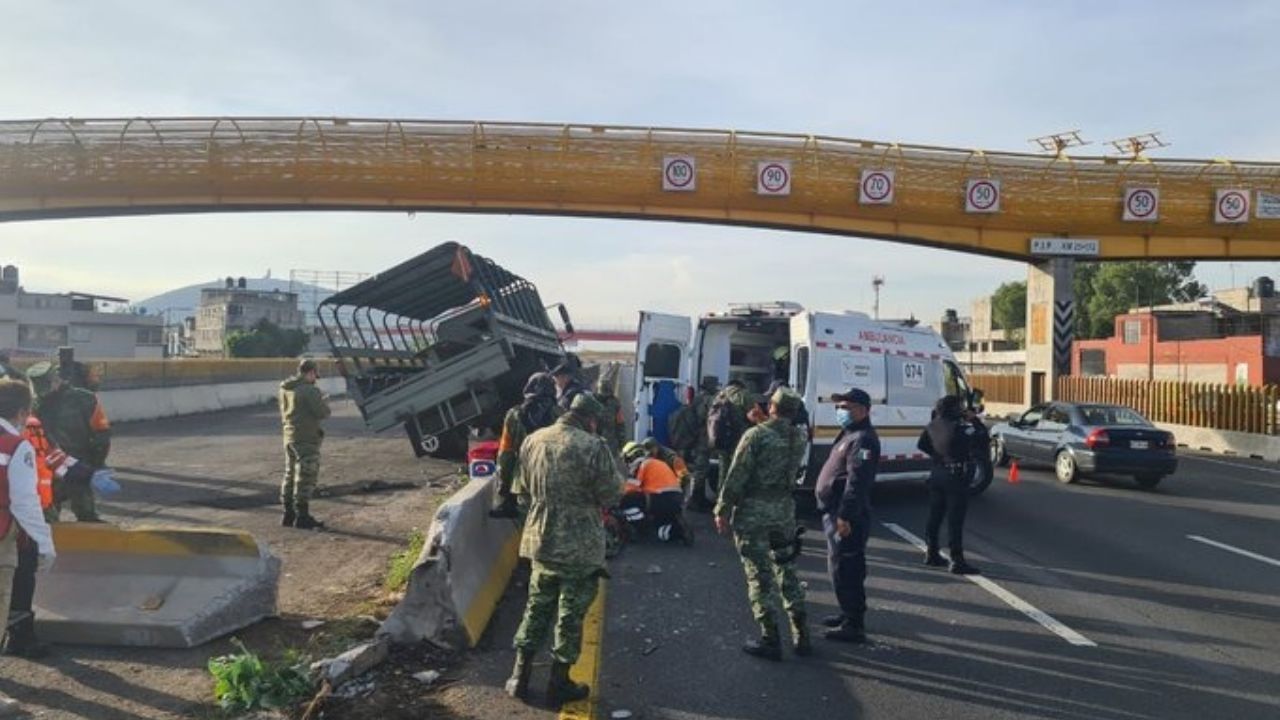 Militares sufren aparatoso accidente en la México-Puebla; hay 3 lesionados