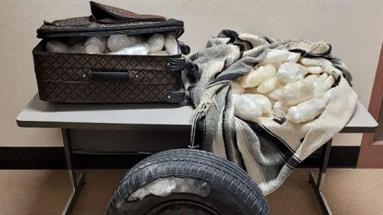 Sujeto transporta más de 50 kilos de droga con 4 niños menores de 7 años por Arizona