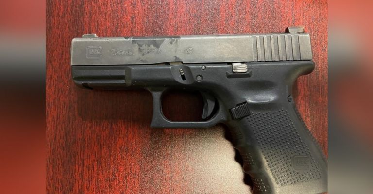 Le encuentran un arma de fuego