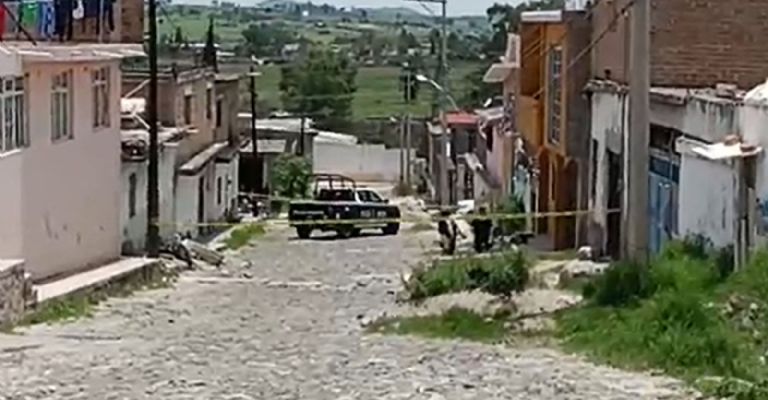 Asesinan a una persona y lesionan a otra