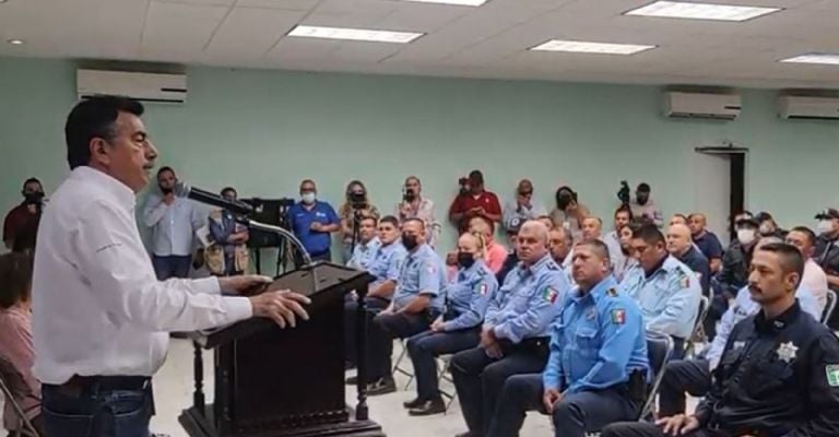 Javier Lamarque pide compromiso a policías de Cajeme