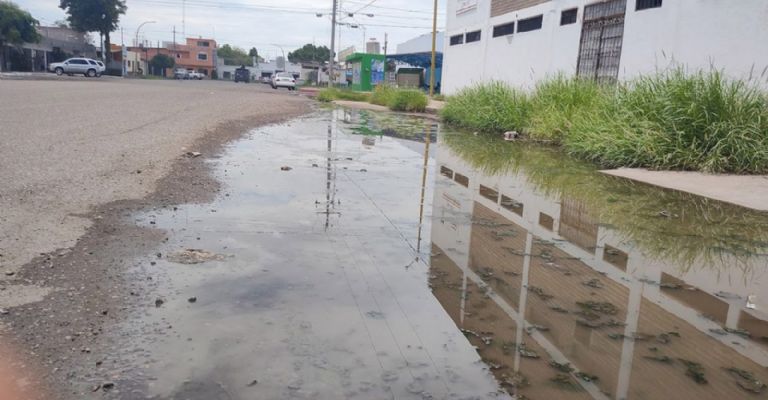 Se registran baches en Ciudad Obregón
