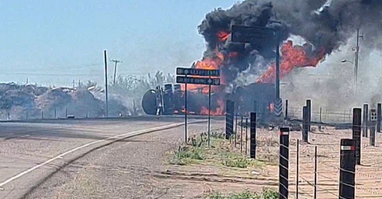 Explota pipa de Pemex en Guaymas