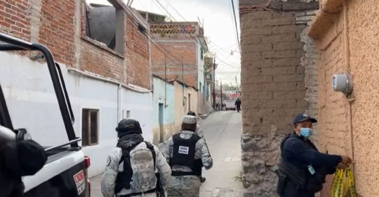 Autoridades llegan al sitio