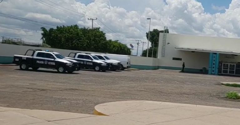 Sujetos armados hieren de bala a 'El Güero Pecas'