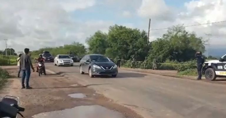 Localizan cadáver embolsado