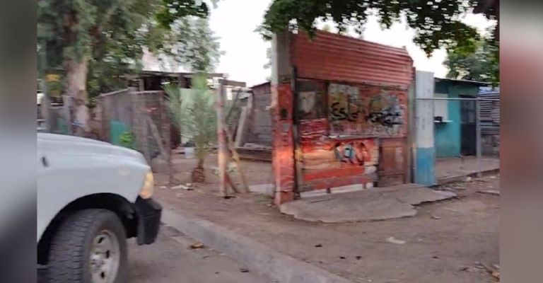 Autoridades llegan al lugar de los hechos