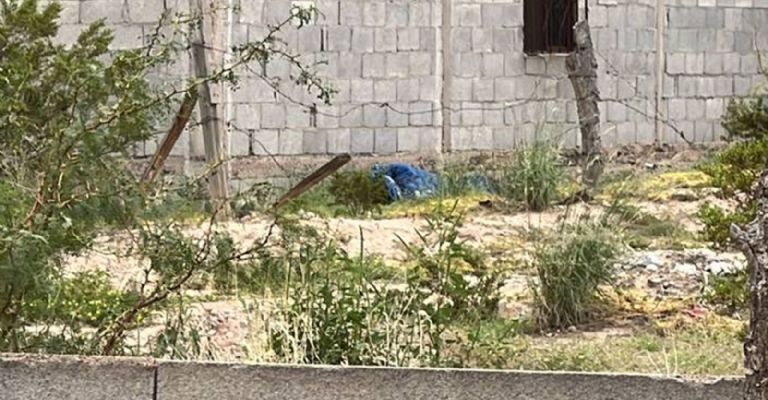 Localizan encobijado en San Isidro