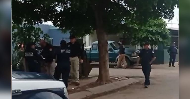 Autoridades llegan al sitio