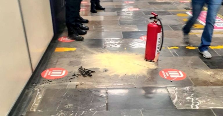 Una sombrilla ocasionó retrasos en la L3 