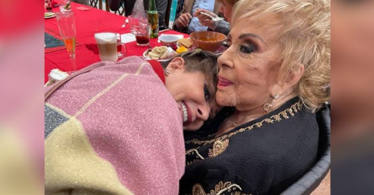 Silvia Pinal y su hija Alejandra Guzmán