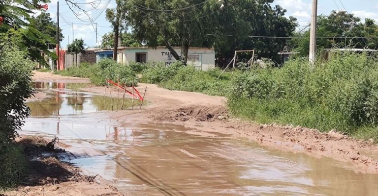 Calles del Tobarito están en el olvido